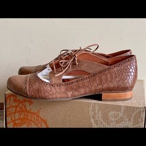 Latigo brown leather lace up Oxfords size 9